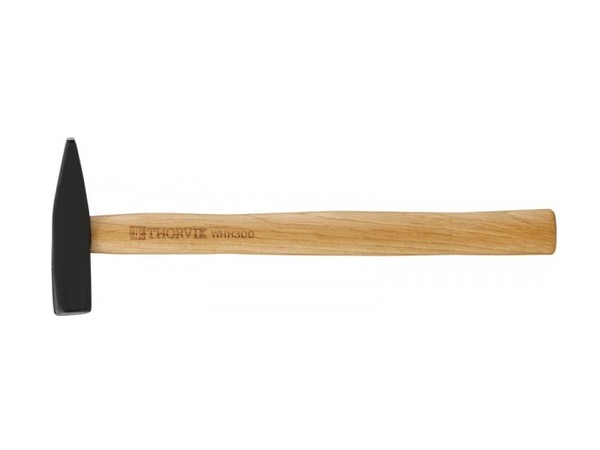 Слесарный молоток с деревянной рукояткой Thorvik 600 грамм